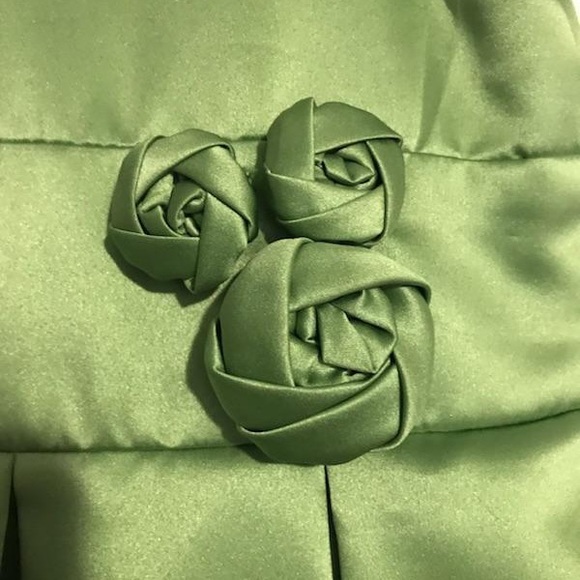 Girls formal dress - Picture 2 of 4